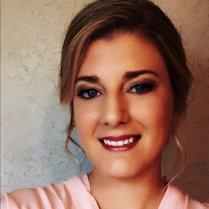 Meet your Posher, Carolyn